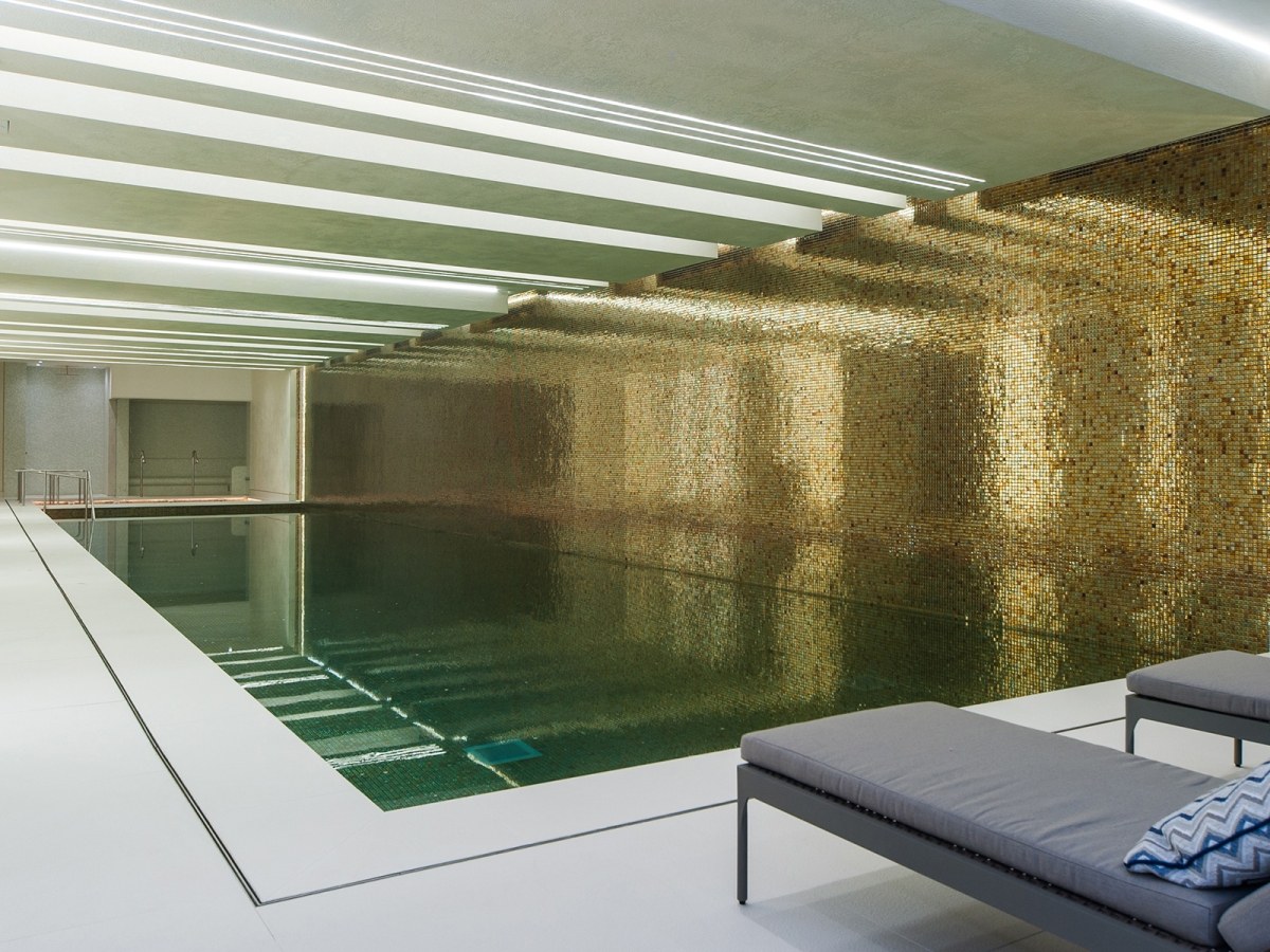 Ambiente con mosaico Ezarri Metal